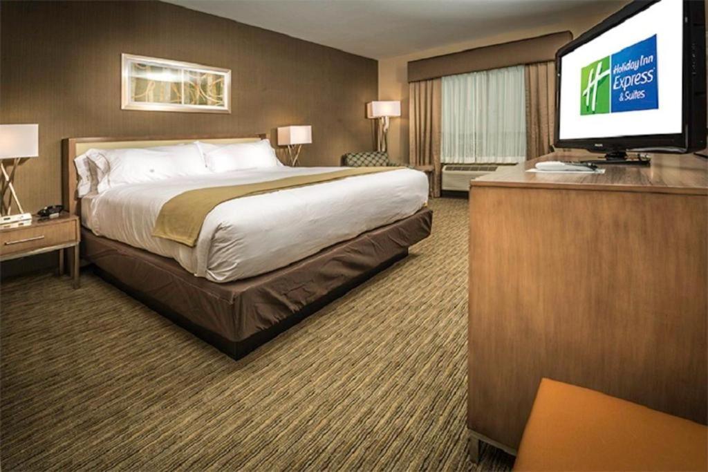 Holiday Inn Express & Suites Salt Lake City South-Murray By Ihg Екстериор снимка