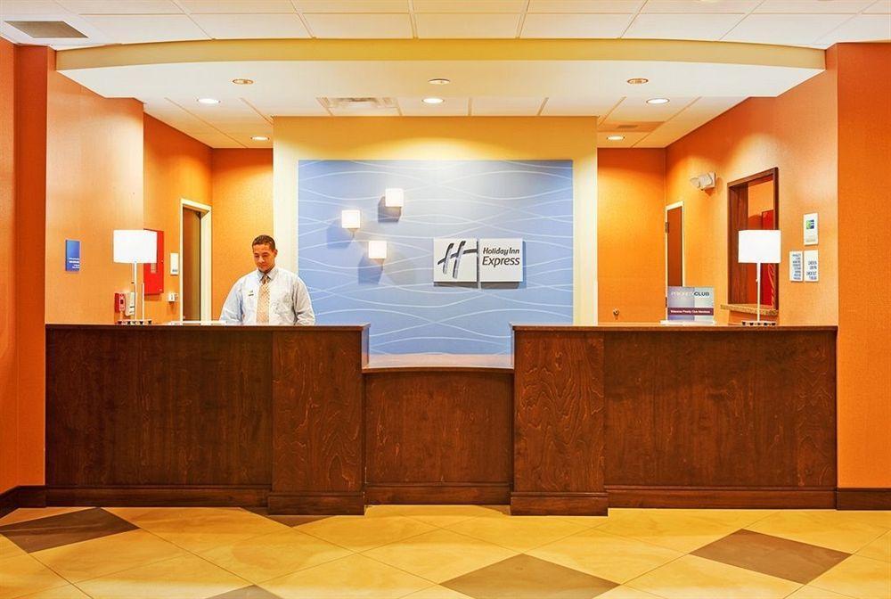 Holiday Inn Express & Suites Salt Lake City South-Murray By Ihg Екстериор снимка
